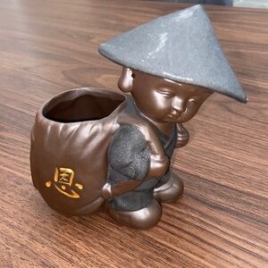 Asian man vase decoration piece🏺